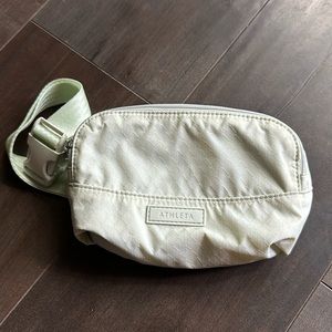 Athleta Excusion Mini Belt Bag